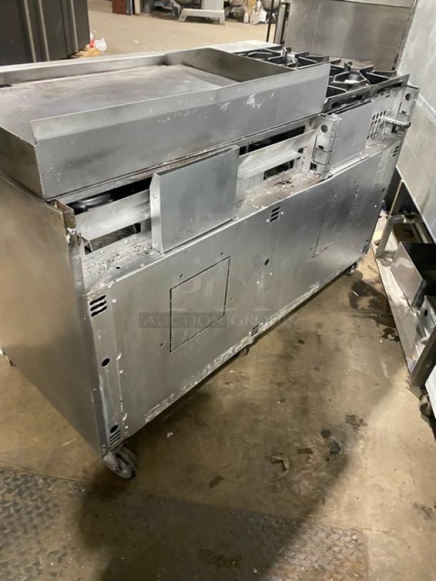 SWEET! Venancio USA Commercial Stainless Steel Natural Gas Powered 4 Burner Range/Flat Griddle Split Top & Double Oven Combo! With Wired Oven Rack! Model: R602ST-24B30G! On Casters! - Image 4 of 11