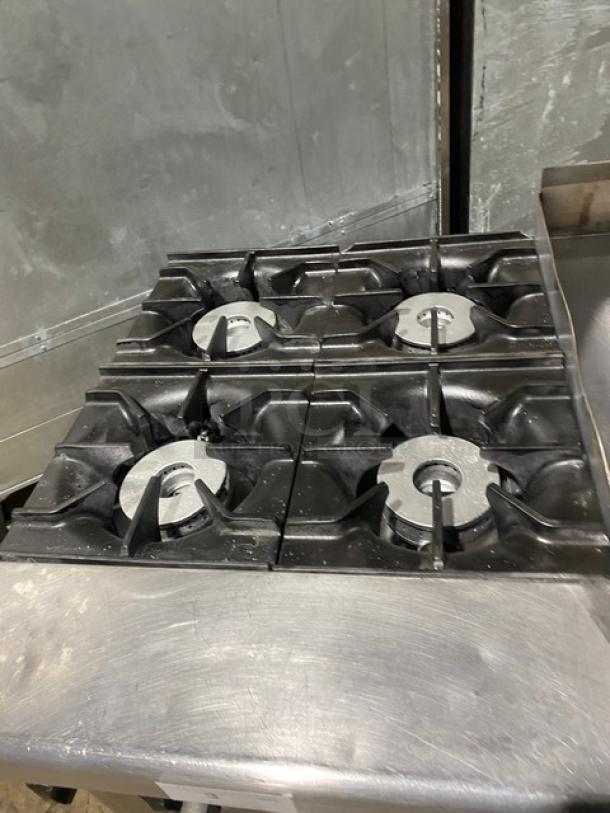 SWEET! Venancio USA Commercial Stainless Steel Natural Gas Powered 4 Burner Range/Flat Griddle Split Top & Double Oven Combo! With Wired Oven Rack! Model: R602ST-24B30G! On Casters! - Image 5 of 11
