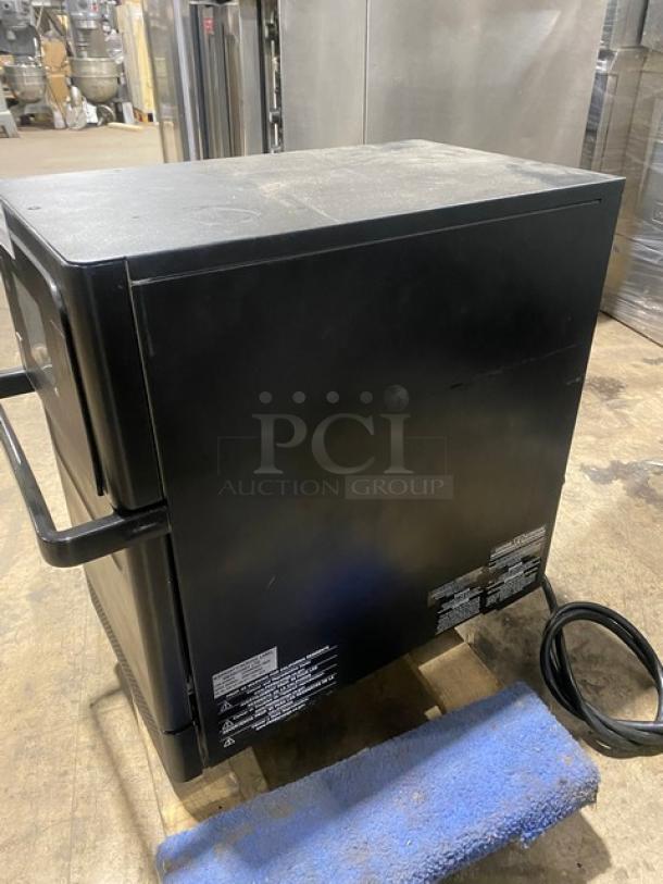 AMAZING! MerryChef! 2022 Late Model! Commercial Electric Powered Countertop Rapid Cook Turbo Oven! Model: Eikon E2S SN: 2208213090322! 208/240V 1 Phase! - Image 2 of 8
