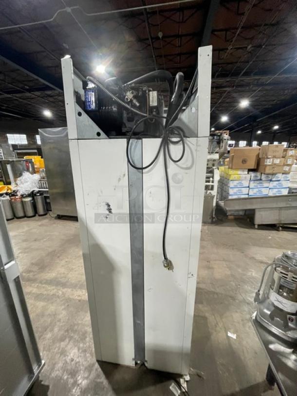Norlake Commercial White Single Swing Door Reach In Freezer! With Poly Coated Wire Racks! Model: NSXF211WWW/8 SN: 04040822! 115/208-230V! - Image 4 of 9