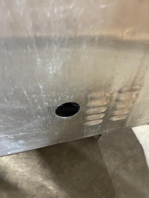 Metro FlavorHold Series Commercial Single Section Half Door Insulated Mobile Heated Holding/Proofing Cabinet! With Wide Pan Holding Panels! Model: C199-H(1)N! 120V! On Casters! - Image 8 of 8