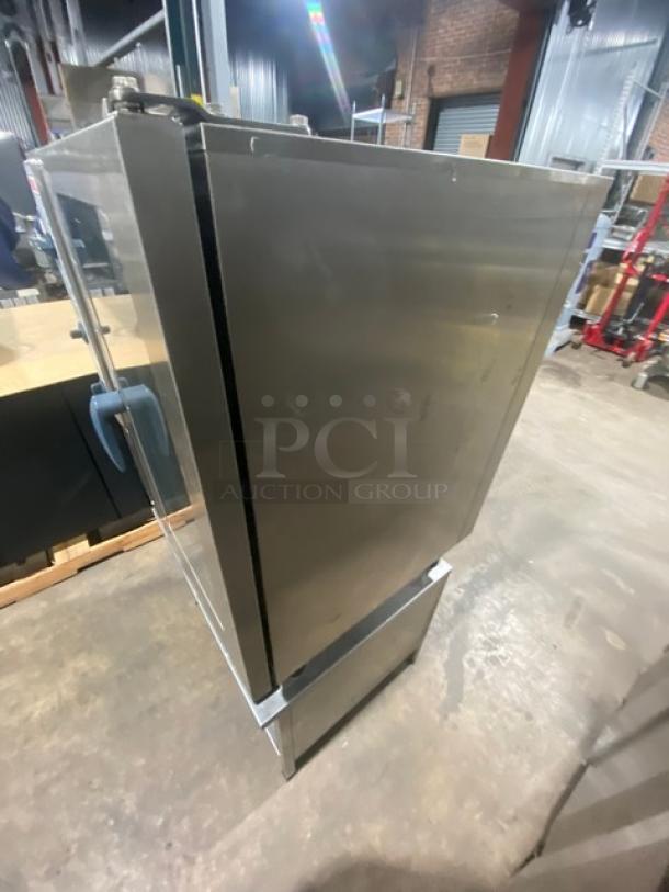 SWEET! Rational CombiMaster Plus Series Commercial Stainless Steel Natural Gas Powered Combi Oven! With Built-In Pan Holding Rack! With Rational R95-CL Replacement Cartridge & Water Connection Hoses! Model: CMP 101G SN: G11MH13102370827! 120V 1 Phase! With Double Section Pan Holding Base! On Legs! - Image 2 of 12