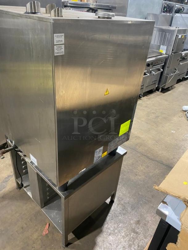 SWEET! Rational CombiMaster Plus Series Commercial Stainless Steel Natural Gas Powered Combi Oven! With Built-In Pan Holding Rack! With Rational R95-CL Replacement Cartridge & Water Connection Hoses! Model: CMP 101G SN: G11MH13102370827! 120V 1 Phase! With Double Section Pan Holding Base! On Legs! - Image 4 of 12