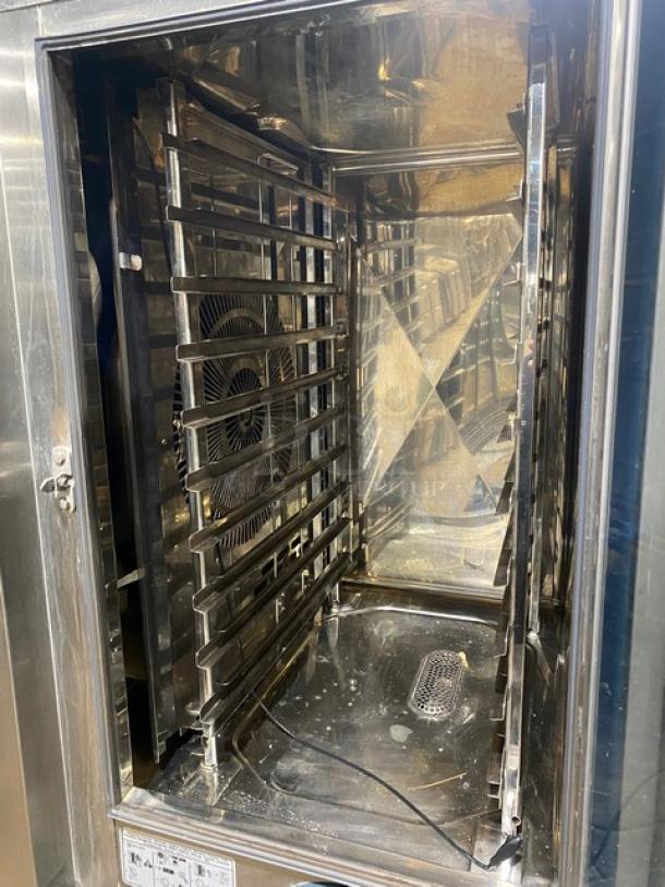 SWEET! Rational CombiMaster Plus Series Commercial Stainless Steel Natural Gas Powered Combi Oven! With Built-In Pan Holding Rack! With Rational R95-CL Replacement Cartridge & Water Connection Hoses! Model: CMP 101G SN: G11MH13102370827! 120V 1 Phase! With Double Section Pan Holding Base! On Legs! - Image 6 of 12