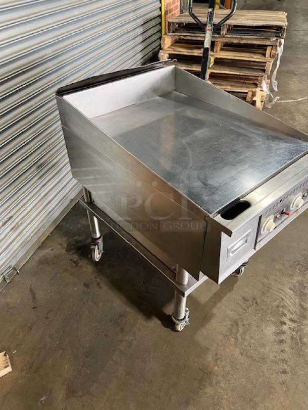 SWEET! Keating Commercial Stainless Steel Natural Gas Powered Countertop Extra-Deep Mirror-Shine Polished Top Flat Griddle! With Thermostatic Controls! With Back & Side Splash! With Single Shelf Equipment Cart! On Casters! - Image 5 of 8