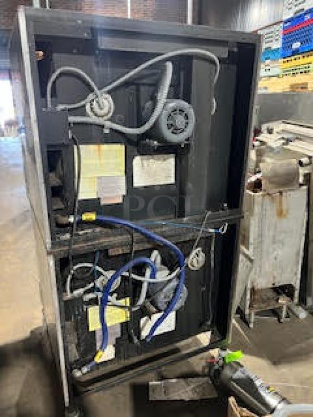 WOW! Blodgett Commercial Stainless Steel Natural Gas Powered Dual Flow Double Stacked Convection Oven! With Wired Oven Racks! On Casters! 2X Your Bid Makes One Unit! - Image 4 of 9