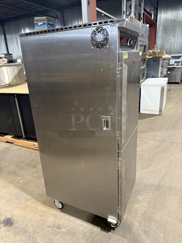 WOW! FWE TST-Series Commercial Stainless Steel Half Door Single Section Electric Powered Heated Holding/Proofing Cabinet! With Built In Pan Holding Rack! Model: TST-16-CHP SN: 196544701! 120V! On Casters! - Image 3 of 8