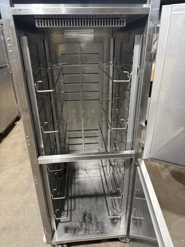 WOW! FWE TST-Series Commercial Stainless Steel Half Door Single Section Electric Powered Heated Holding/Proofing Cabinet! With Built In Pan Holding Rack! Model: TST-16-CHP SN: 196544701! 120V! On Casters! - Image 5 of 8
