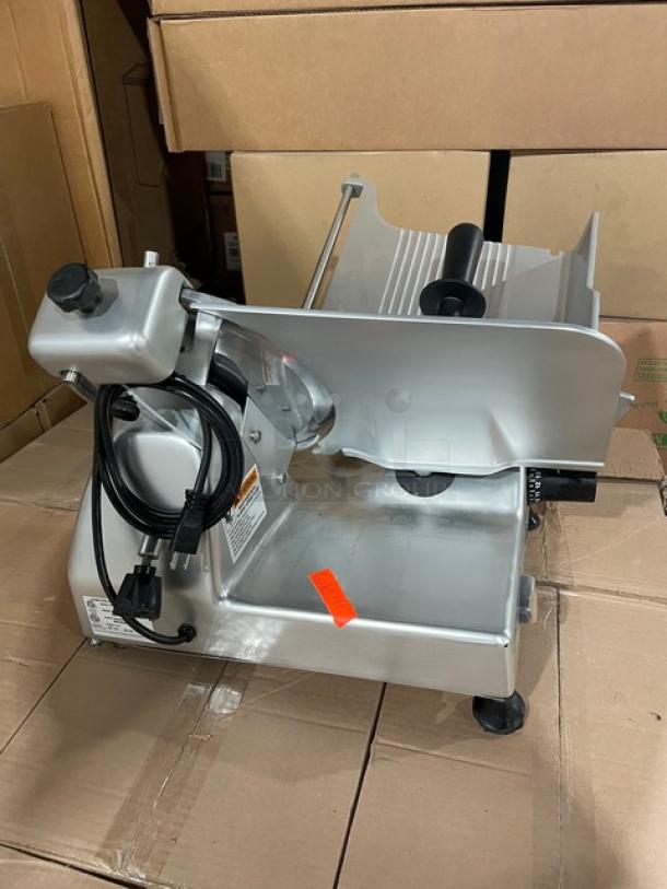 NEW! SCRATCH-N-DENT! Globe Commercial Electric Powered Countertop Manual Gravity Feed Deli Meat/Cheese Slicer! With 12" Wide Blade! Model: G12 SN: 546332! 115V 1 Phase! On Legs! - Image 2 of 11