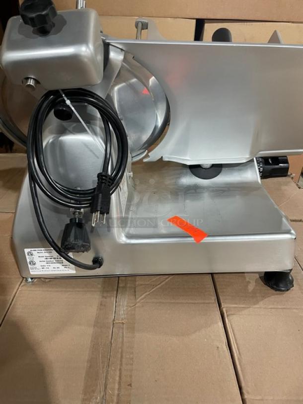 NEW! SCRATCH-N-DENT! Globe Commercial Electric Powered Countertop Manual Gravity Feed Deli Meat/Cheese Slicer! With 12" Wide Blade! Model: G12 SN: 546332! 115V 1 Phase! On Legs! - Image 10 of 11