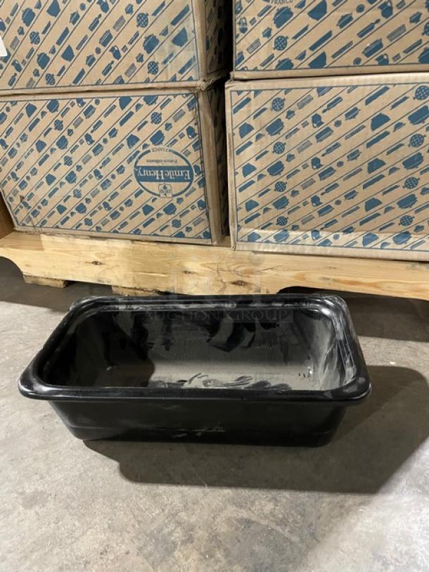 NEW! MIXED PALLET! Eagle Group Commercial Heavy-Duty Multi-Tier Angled Shelf/Visual Merchandiser Cart! Model: M1848BL! With Lacerta Group Commercial Clear Tamper Evident Stand-Up Sandwich/Wrap Containers! Model: T20212! With Hoffmaster Commercial Linen-Like Dinner Napkins! Model: 066099! With Emile Henry France Commercial Black Rectangular Gastron Baking Dish/Loaf Pan! Model: 34.63! With: Steelite International Rona Series Commercial Clear Non-Tempered Glass 5.5 Oz. Champagne Flute Glassware! Model: 4854R353! With Commercial Stainless Steel Removable 3-Sided Splash For Counter-Mount Drop-In Sinks! Model: 10064992! With Spring USA Skyra Series Commercial Round Wynwood Induction/Chafing Dish Display Stand! Model: SK-14512141! With Metro Super Erecta Series Commercial Chrome Wired 12"x48" Cantilevered Shelf! Model: 1248CSNC! & More! ALL NEW IN THE BOX! 33X Your Bid! - Image 8 of 13