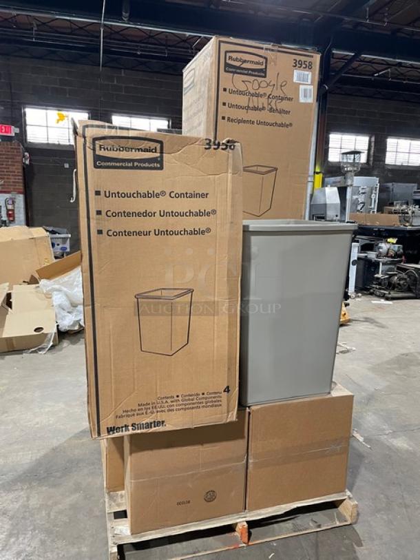 NEW! MIXED PALLET! Rubbermaid Commercial Beige Untouchable Square Containers/Trash Bins! Model: FG395800BEIG! With Hoffmaster Commercial Earthwise Recycled Kraft 2-Ply Dinner Napkins! Model: 317-D6! With Matfer Bourgeat Commercial Banneton Linen Lined Wickerd Proofing Baskets! Model: 118510! 19X Your Bid! - Image 3 of 12