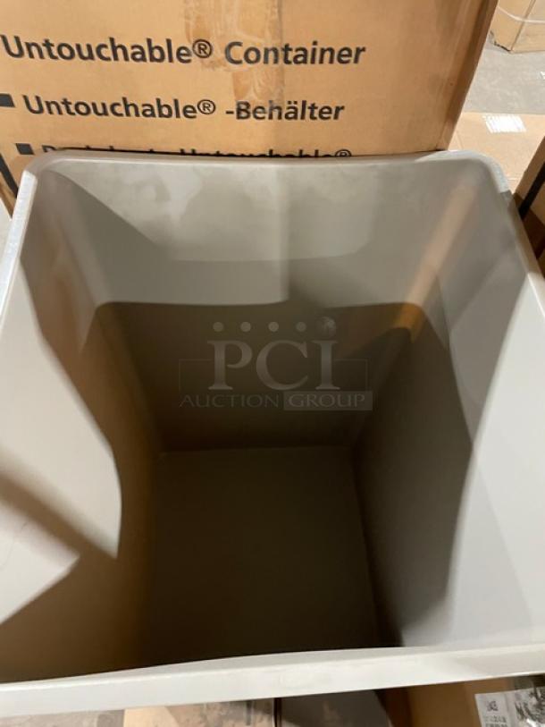NEW! MIXED PALLET! Rubbermaid Commercial Beige Untouchable Square Containers/Trash Bins! Model: FG395800BEIG! With Hoffmaster Commercial Earthwise Recycled Kraft 2-Ply Dinner Napkins! Model: 317-D6! With Matfer Bourgeat Commercial Banneton Linen Lined Wickerd Proofing Baskets! Model: 118510! 19X Your Bid! - Image 7 of 12