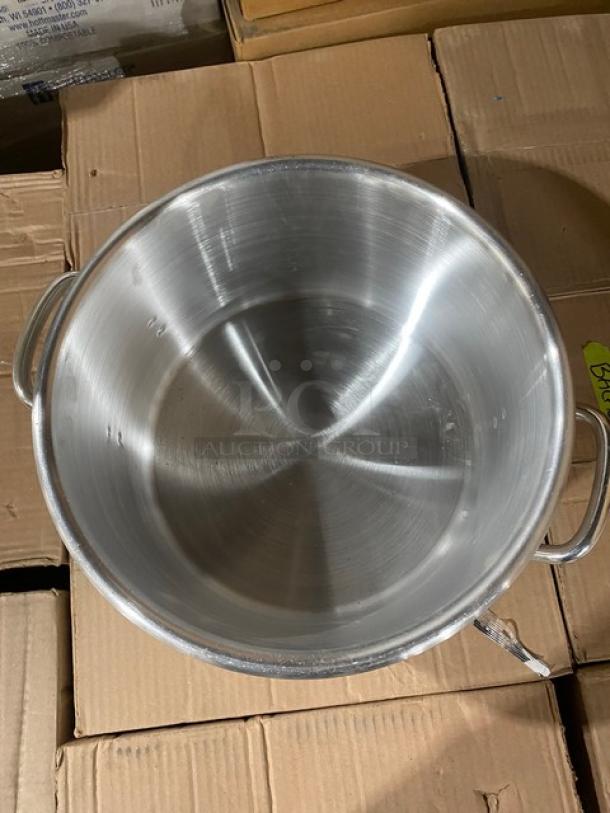 BRAND NEW! NEVER USED! Vollrath Wear-Ever Series Commercial Stainless Steel 14 Qt. Sauce Pot! With Handles! Model: 4332! - Image 4 of 7