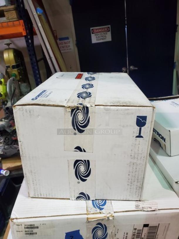 Crestron CCS-UC-1-AV-PLUS Crestron Mercury® – Tabletop UC Video Conference System - Image 3 of 3