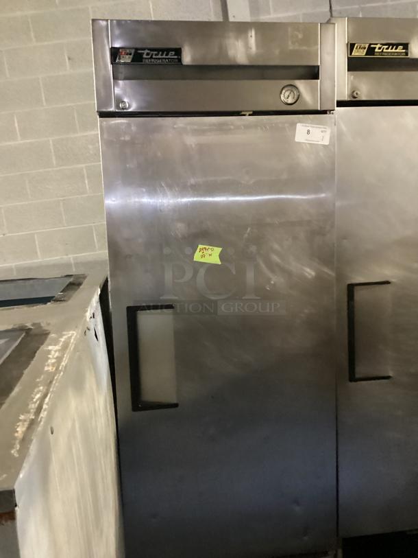 True Single Door Stainless Steel Reach-in Cooler on Castors 
27 x 29-¾ x 82-½
Model # T-23
R134A - Image 2 of 6