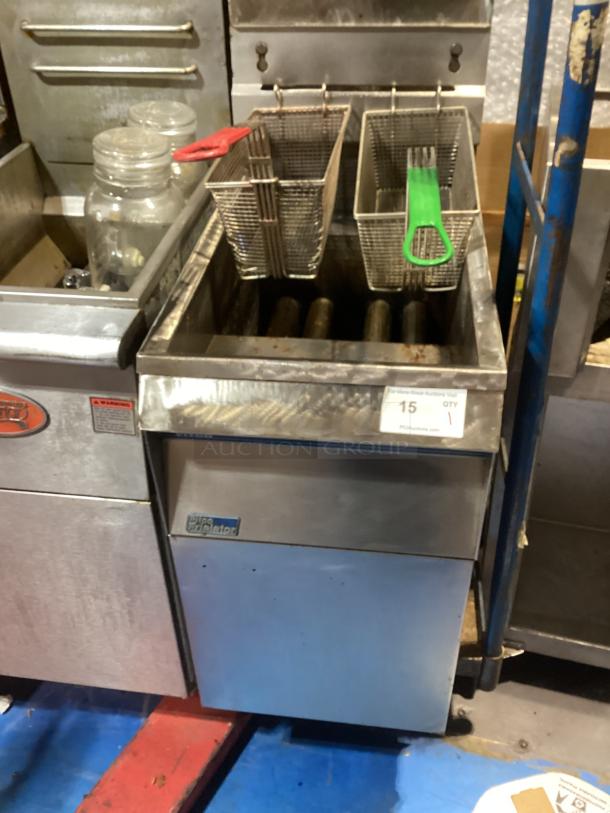 Pitco Frialator Natural Gas
Model# 14BA
16 x 31 x 57 - Image 1 of 3