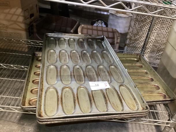 Hotdog Bun Baking Sheet 
16-½ x 27-1/2 x 1
Your Bid x 3 - Image 1 of 1