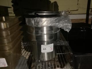 Brand New!!! Vollrath Stainless Steel Soup Pans W/ Lids
Qty 3
Your Bid x 3