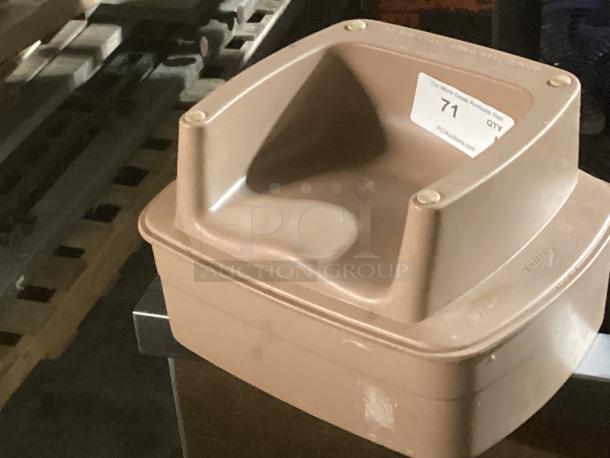 Cambro Booster Seat, Tan - Image 2 of 2