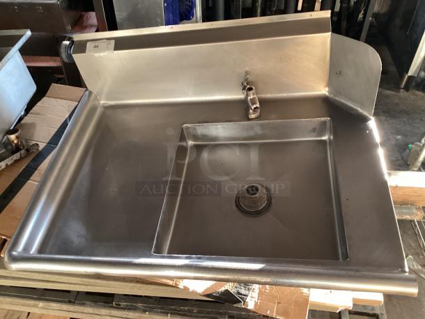 Stainless steel Left-Side Dish Rinse Sink W/Replacement Drain
40-1/2 x 28 - Image 1 of 1