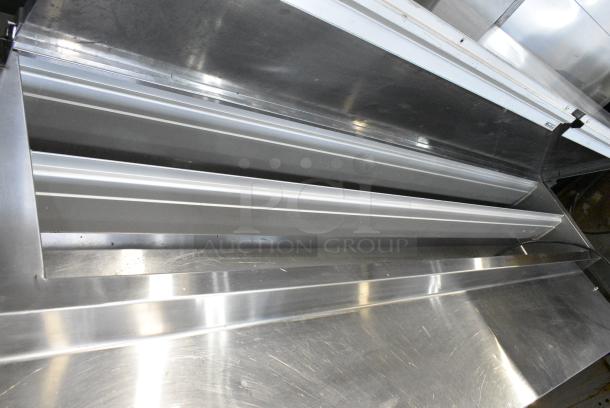 Kairak KBP-91S Stainless Steel Commercial Pizza Prep Table w/ Over Shelf on Commercial Casters. 115 Volts, 1 Phase. Tested and Powers On But Does Not Get Cold - Image 4 of 9