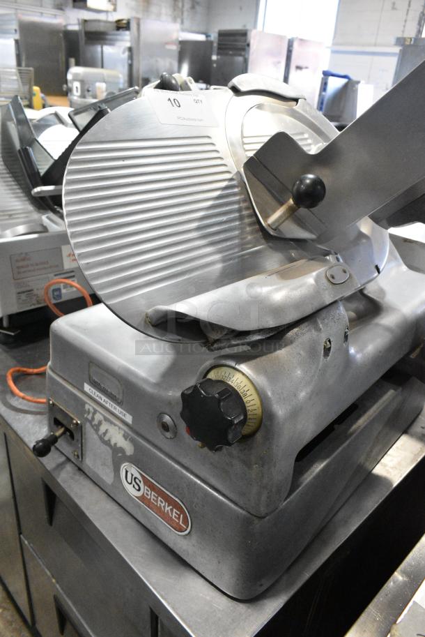 Berkel Stainless Steel Commercial Countertop Automatic Meat Slicer. 120 Volts, 1 Phase. Tested and Working! - Image 4 of 11