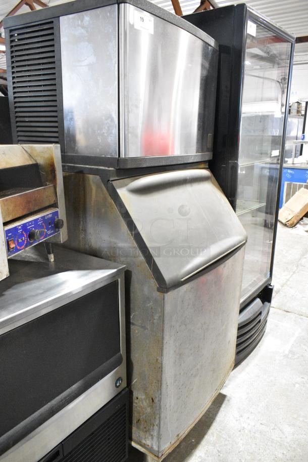 Manitowoc QY0604A Stainless Steel Commercial Ice Machine Head on Commercial Ice Bin. 208/230 Volts, 1 Phase. - Image 3 of 7