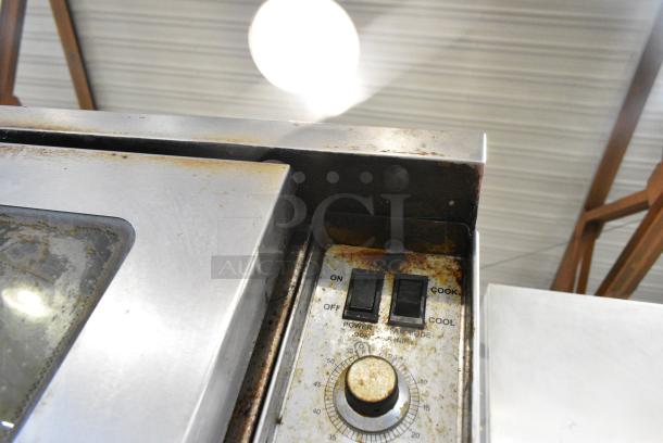 2 Southbend Stainless Steel Commercial Electric Powered Full Size Convection Oven w/ View Through Doors, Metal Oven Racks and Thermostatic Controls. 208/240 volts, 3 Phase. 2 Times Your Bid! - Image 10 of 12