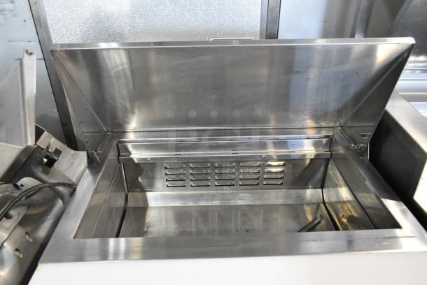 U-Star USSL-1D Stainless Steel Commercial Sandwich Salad Prep Table Bain Marie Mega Top on Commercial Casters. 115 Volts, 1 Phase. Tested and Powers On But Does Not Get Cold - Image 6 of 10
