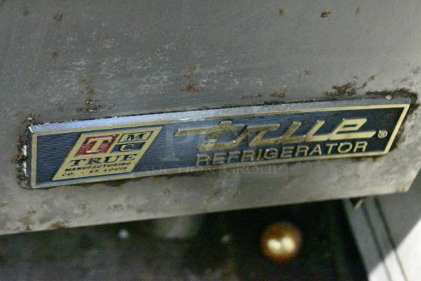 True TSSU-27-08 Stainless Steel Commercial Sandwich Salad Prep Table Bain Marie Mega Top on Commercial Casters. 115 Volts, 1 Phase. Tested and Working! - Image 2 of 7