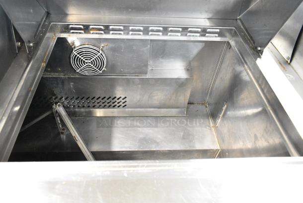 North American ASP60-24 Stainless Steel Commercial Sandwich Salad Prep Table Bain Marie Mega Top on Commercial Casters. 115 Volts, 1 Phase. Tested and Working! - Image 6 of 10