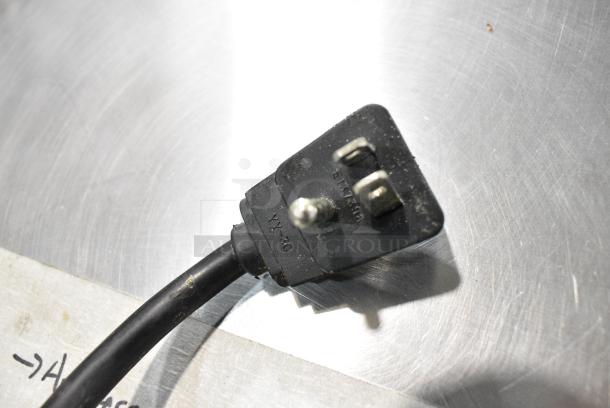 North American ASP60-24 Stainless Steel Commercial Sandwich Salad Prep Table Bain Marie Mega Top on Commercial Casters. 115 Volts, 1 Phase. Tested and Working! - Image 9 of 10