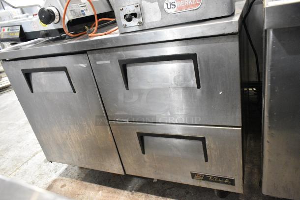 True TWT-48D-2 Stainless Steel Commercial Undercounter Cooler on Commercial Casters. 115 Volts, 1 Phase. Tested and Working! - Image 2 of 9