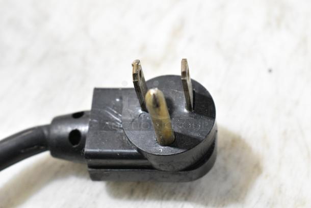 True TSSU-60-16 Stainless Steel Commercial Prep Table on Commercial Casters. 115 Volts, 1 Phase. Tested and Working! - Image 7 of 8