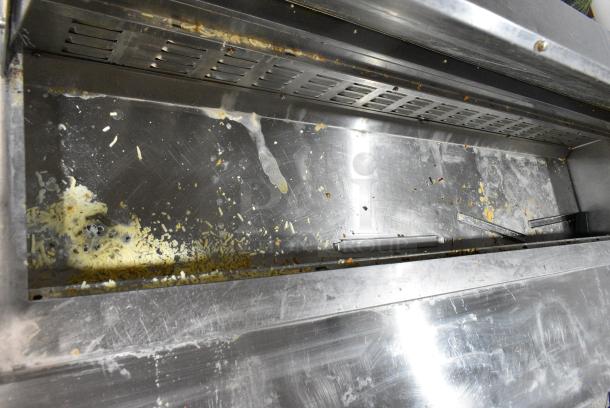 Avantco 178SCL3 Stainless Steel Commercial Sandwich Salad Prep Table Bain Marie Mega Top on Commercial Casters. 115 Volts, 1 Phase. Tested and Working! - Image 5 of 10