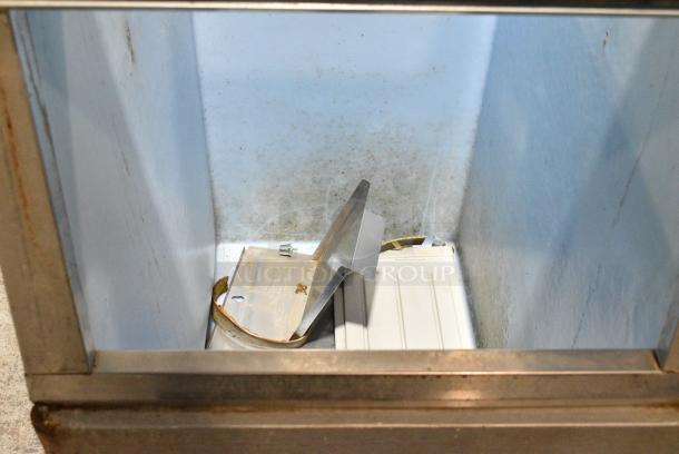 Metal Commercial Ice Bin. - Image 2 of 8