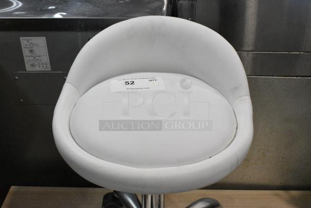 White Chair on Casters. - Image 3 of 4