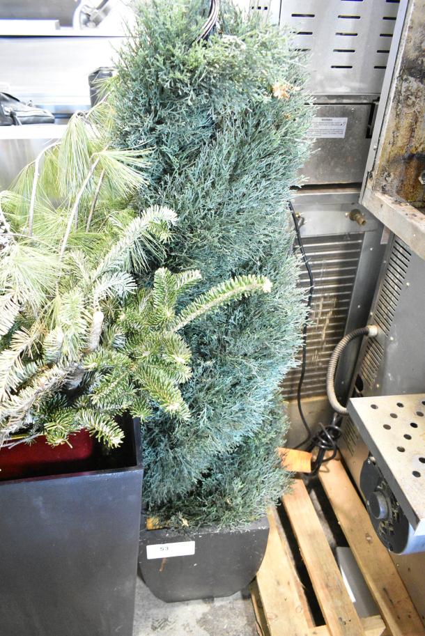 Fake Tree - Image 2 of 4