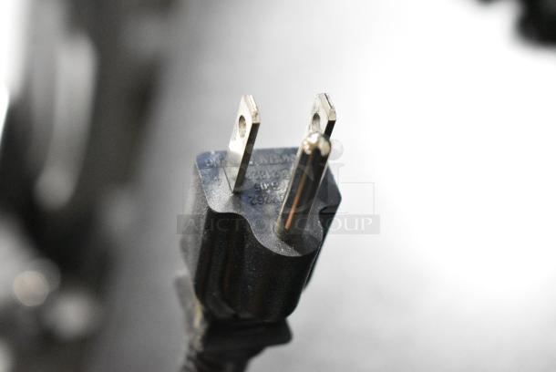 Home HME030065N Metal Mini Cooler Merchandiser. 115 Volts, 1 Phase. Tested and Working! - Image 4 of 5