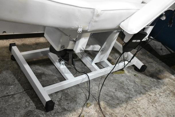 2 Spa / Tattoo Chair. 120 Volts, 1 Phase. 2 Times Your Bid! - Image 5 of 6