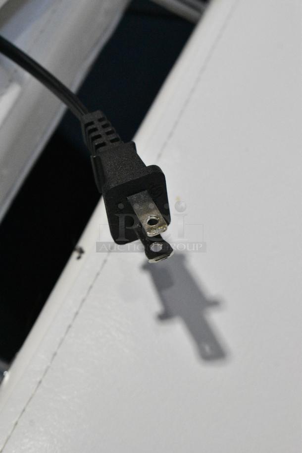 Spa / Tattoo Chair. 120 Volts, 1 Phase. - Image 5 of 5