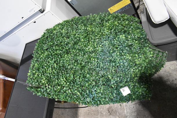 Fake Foliage Style Rug - Image 3 of 3