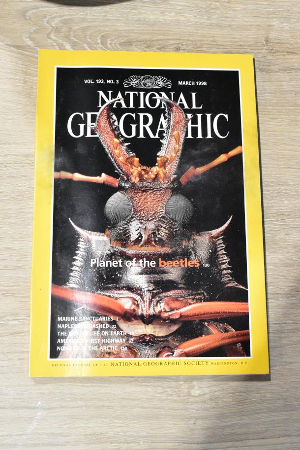 18 Various Books/Magazines Including The National Geographic Magazine. 18 Times Your Bid! - Image 7 of 9