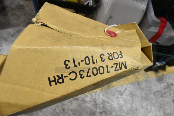 BRAND NEW IN BOX! Tony Yang MZ-10073C-RH Replacement Fender - Image 4 of 6