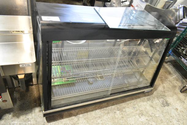Patriot FMHD-48 Metal Commercial Countertop Heated Display Case Merchandiser. 120 Volts, 1 Phase. Tested and Working! - Image 1 of 11