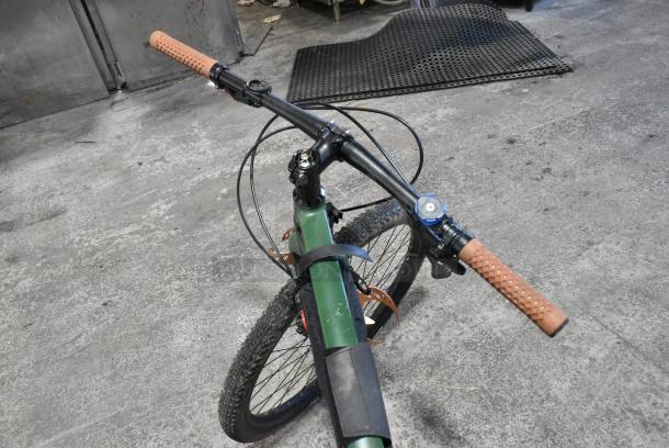 Poseidon Bicycle - Image 7 of 9
