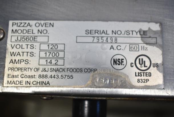 Wisco JJ560E Stainless Steel Countertop Electric Powered Pizza Oven. 120 Volts, 1 Phase. Tested and Working! - Image 4 of 5