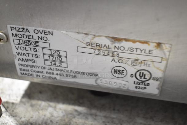 Wisco JJ560E Stainless Steel Countertop Electric Powered Pizza Oven. 120 Volts, 1 Phase. Tested and Working! - Image 4 of 5