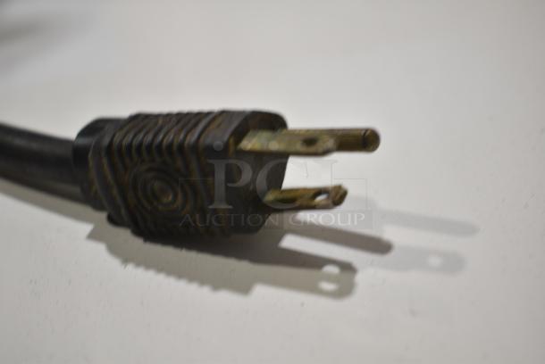 Carlisle HL7237 Metal Countertop Electric Powered 2 Head Warming Lamp. 120 Volts, 1 Phase. Tested and Working! - Image 4 of 4